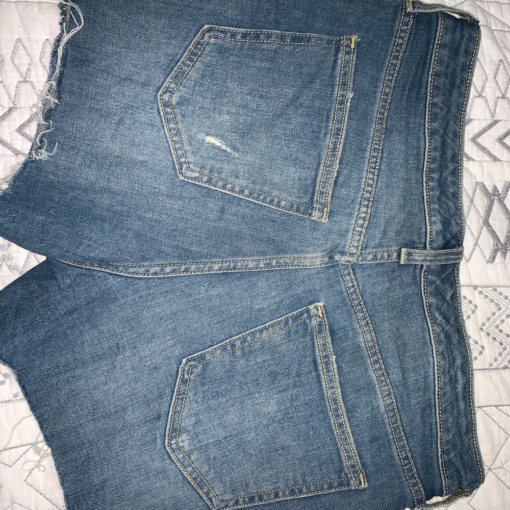 Universal Thread Boyfriend Shorts - Euc - image 8